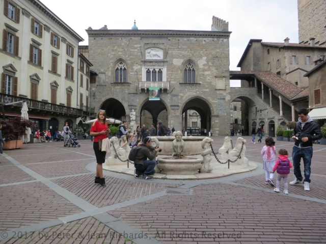 Piazza Vecchio, Bergamo, medium shot